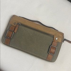 Fossil green canvas & leather zipper wallet